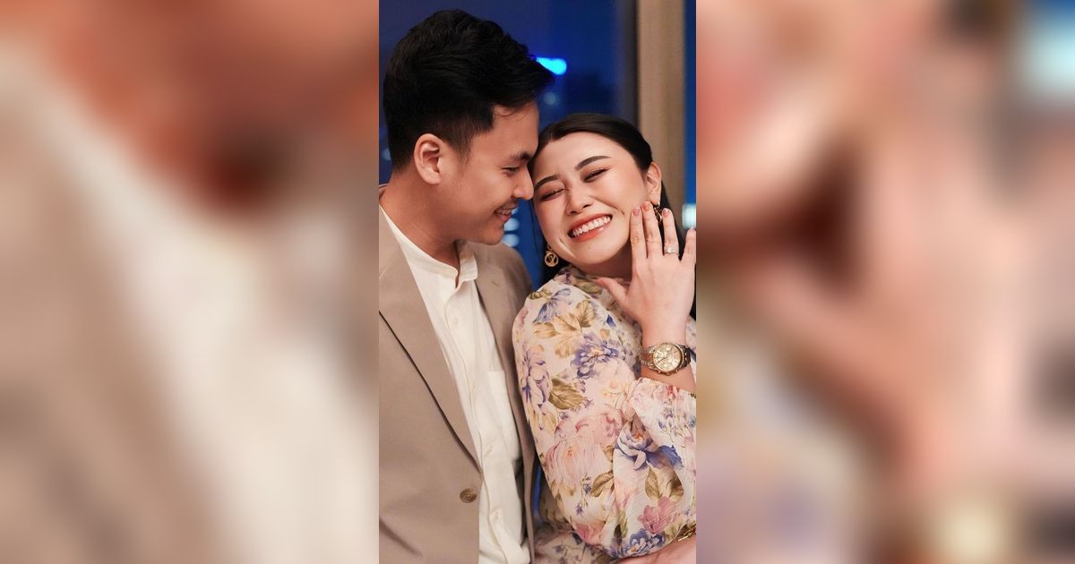 Potret Lamaran Clarissa Putri Selebgram yang Dikira Pacar Fadil Jaidi