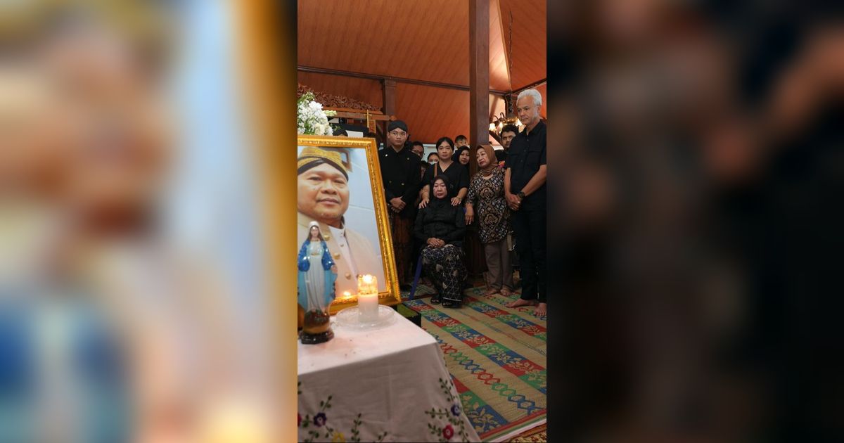 Melayat Blacius Subono di Solo, Ganjar: Beliau Orang Baik dan Seniman Hebat