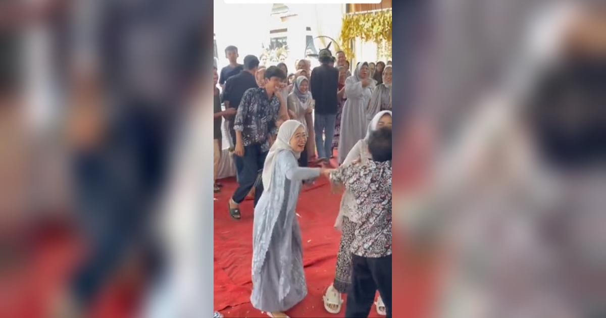 Viral Wanita Menangis saat Tahu Ayahnya Dapat Buket Bunga dari Pengantin, Takut Nikah Lagi