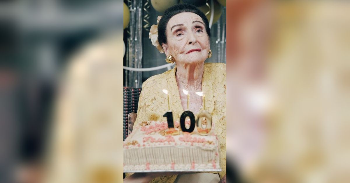 Potret Ultah Nenek Sharena Delon yang Genap Berusia 100 Tahun, Paras Cantiknya Buat Netizen Kagum