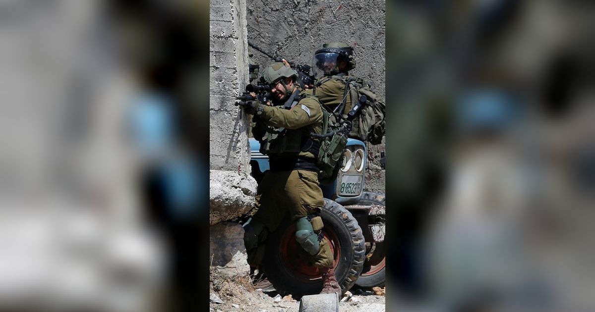 Momen Mencekam Warga Palestina Ditembak Pasukan Israel di Area Rumah Sakit, Tenaga Medis Langsung Sigap
