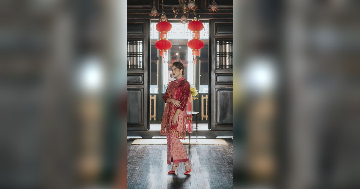 10 Potret Kahiyang Ayu Bertema Imlek, Salfok sama Tubuh Langsingnya