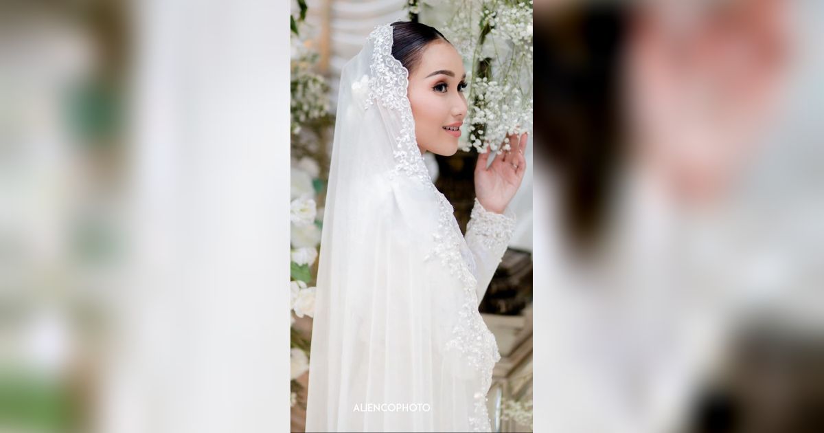 Pesona Ayu Ting Ting di Hari Lamaran,  Makeup Flawless Bikin Auranya Memancar