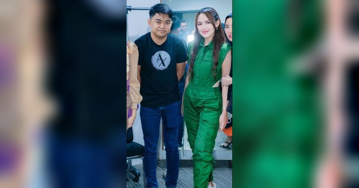 Adu Kekayaan Happy Asmara VS Anak Haji Isam yang Digosipkan `Pacaran`, Tak Ada Secuilnya?