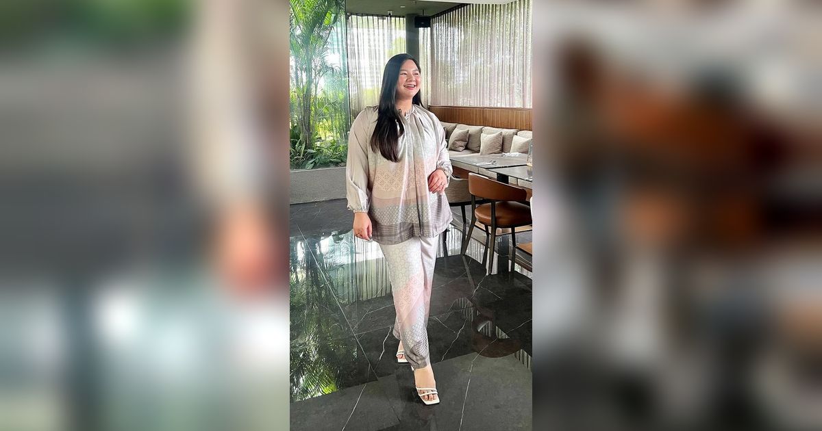 9 Potret Balkon di Rumah Mewah Ratu FTV Eriska Rien, View-nya Langsung Lautan
