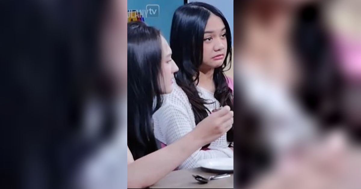 Adu Gaya Laura Moane VS Neona Ayu, Adabnya Dibandingkan Gegara Pasang Muka `Jijik` Saat Cicipi Jajanan SD