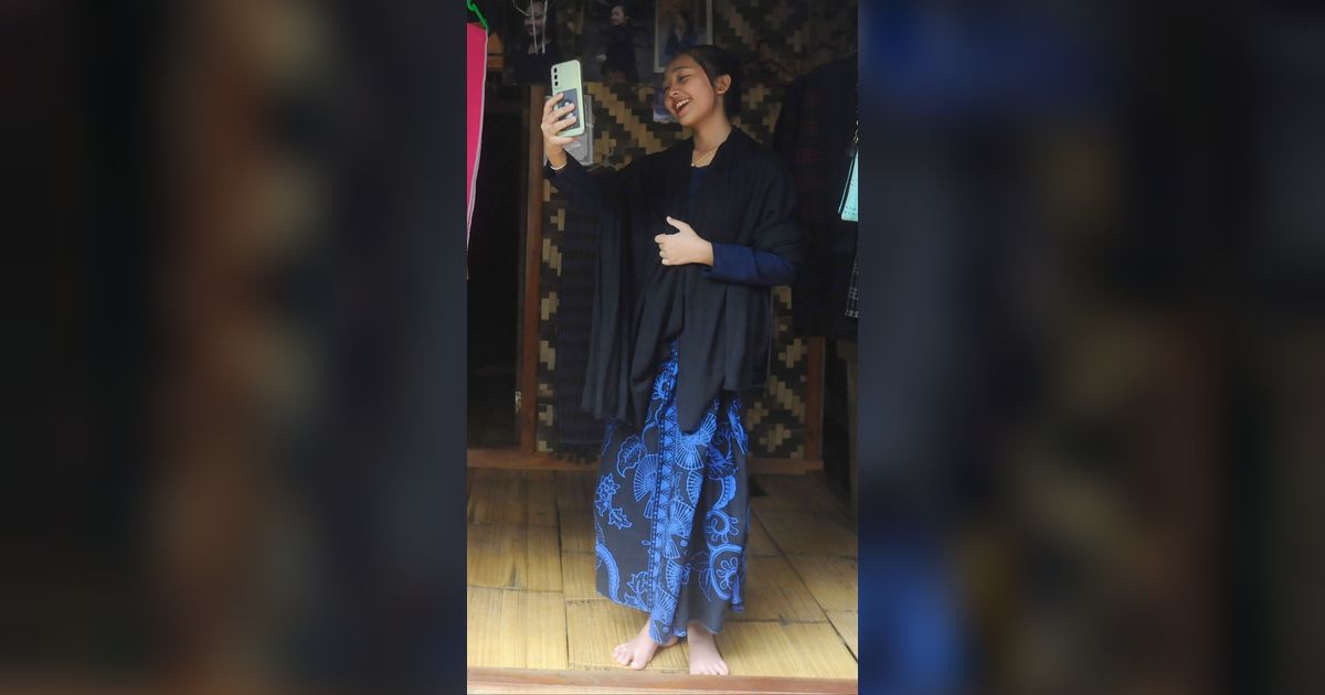 FOTO: Pesona Sarti, Gadis Cantik Baduy Luar yang Jadi Seleb TikTok dan Punya 900 Ribu Follower