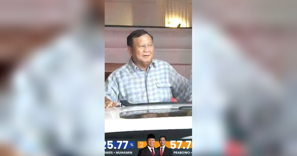 7 Potret Prabowo Subianto dan Gibran Rakabuming Raka Menuju Istora Senayan, Sempat Cium Balita dari Atas Mobil