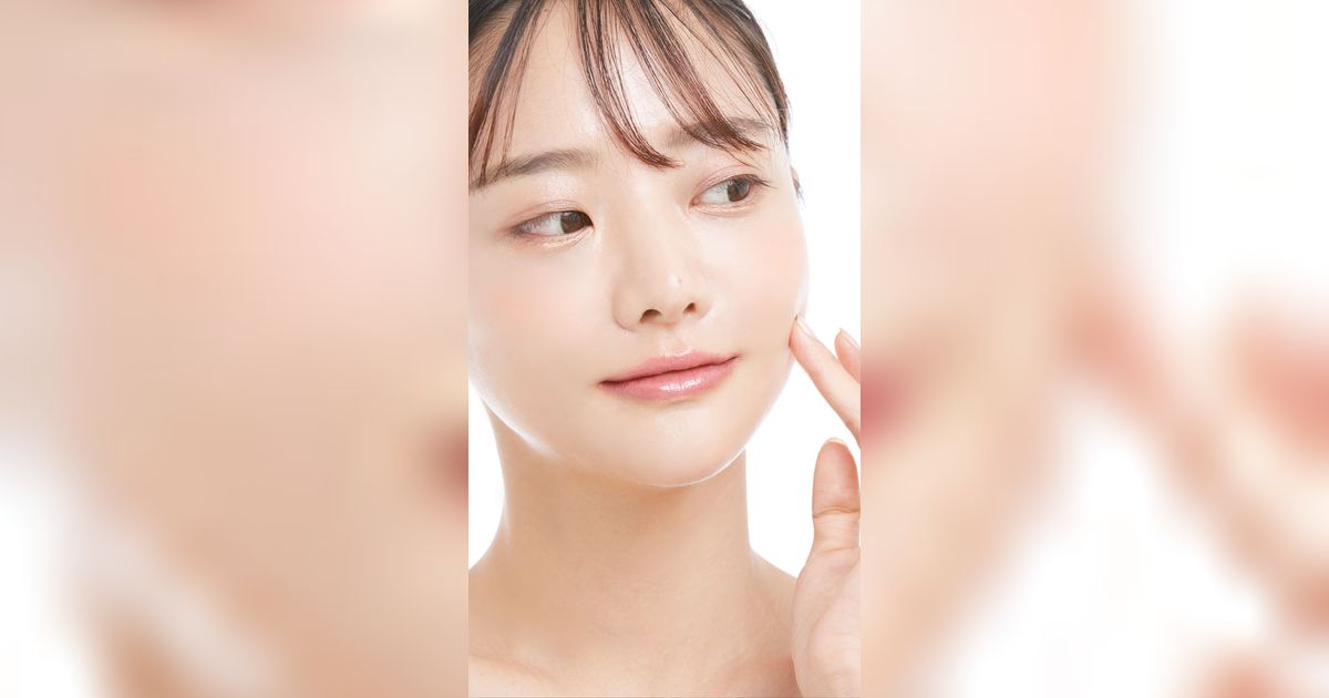 4 Cara Menggunakan Concealer Pensil, Samarkan Flek hingga Pertegas Ujung Mata