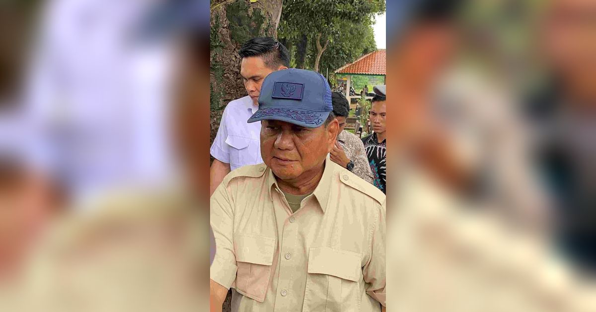 Menang di Quick Count, Prabowo Ziarah Ditemani Didit ke Makam Ibunda Hari Ini