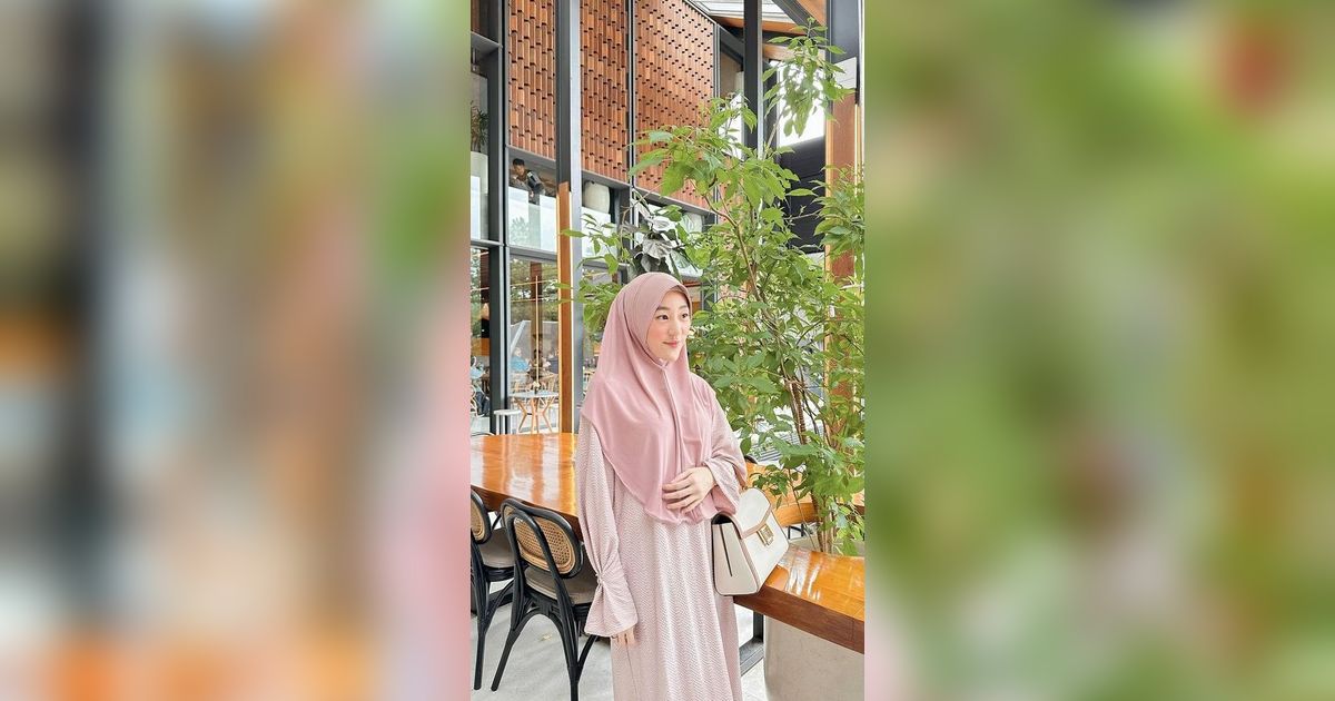 Aura Bumil Makin Terlihat, 9 Potret Babybump Larissa Chou yang Makin Jelas