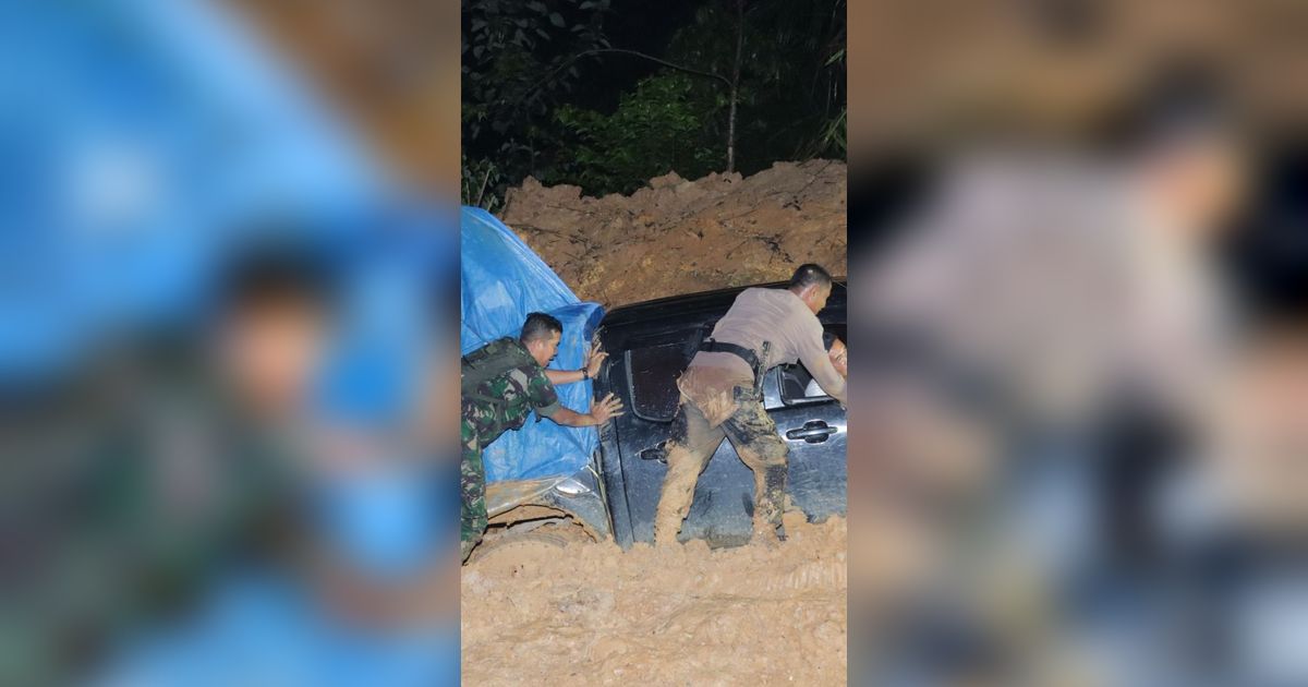 Mobil Logistik Pemilu Terjebak di Jalan Rusak Parah, Kapolres Inhu Turunkan Komunitas Off Road Evakuasi