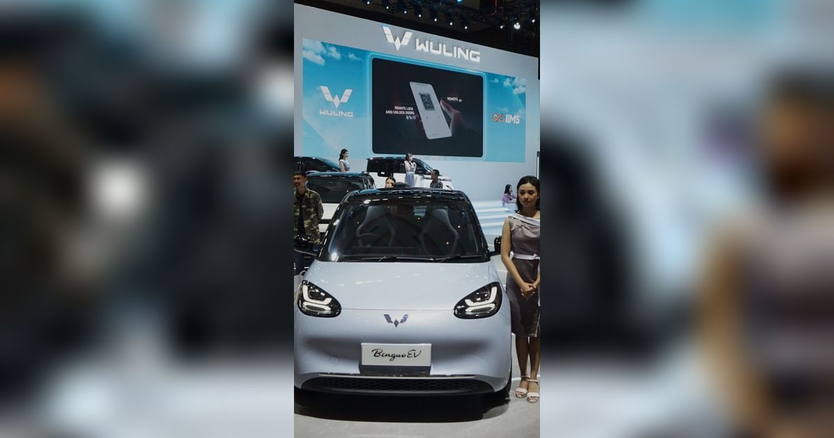Boyong Mobil Anyar Cloud EV di IIMS 2024, Wuling Tebar Promo Berhadiah Sampai Garansi Seumur Hidup