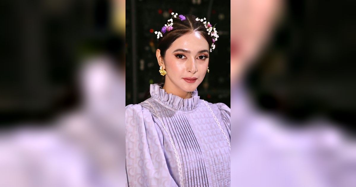 Bocah Bermata Teduh ini Seorang Artis, Menikahi Pria Pujaan Meski Mas Kawin Hanya CIncin dan Uang Rp1 Juta