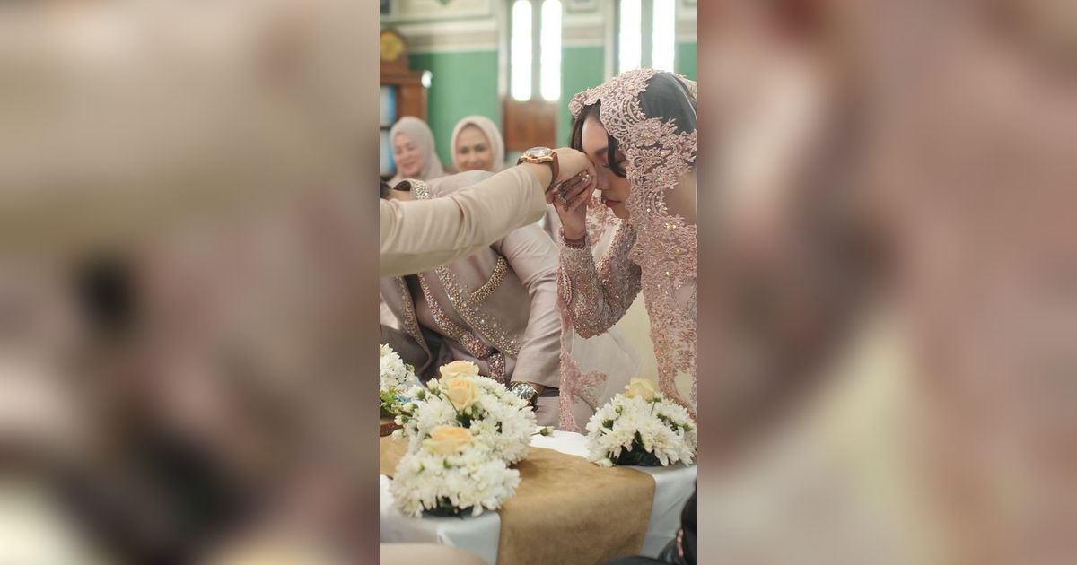 Bikin Heboh! Naura Ayu Tiba-Tiba Pasang Foto Pernikahan