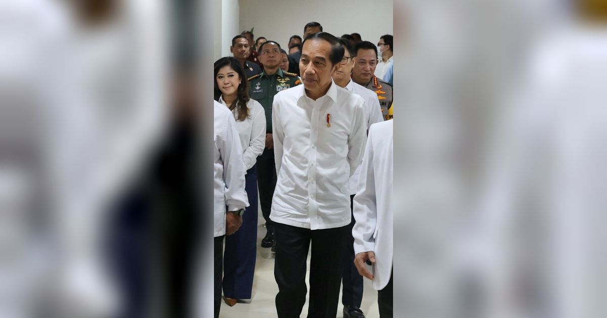 Kemarin Enggak Tahu Seblak, Kini Jokowi Bertanya 'Cireng Itu Apa?'