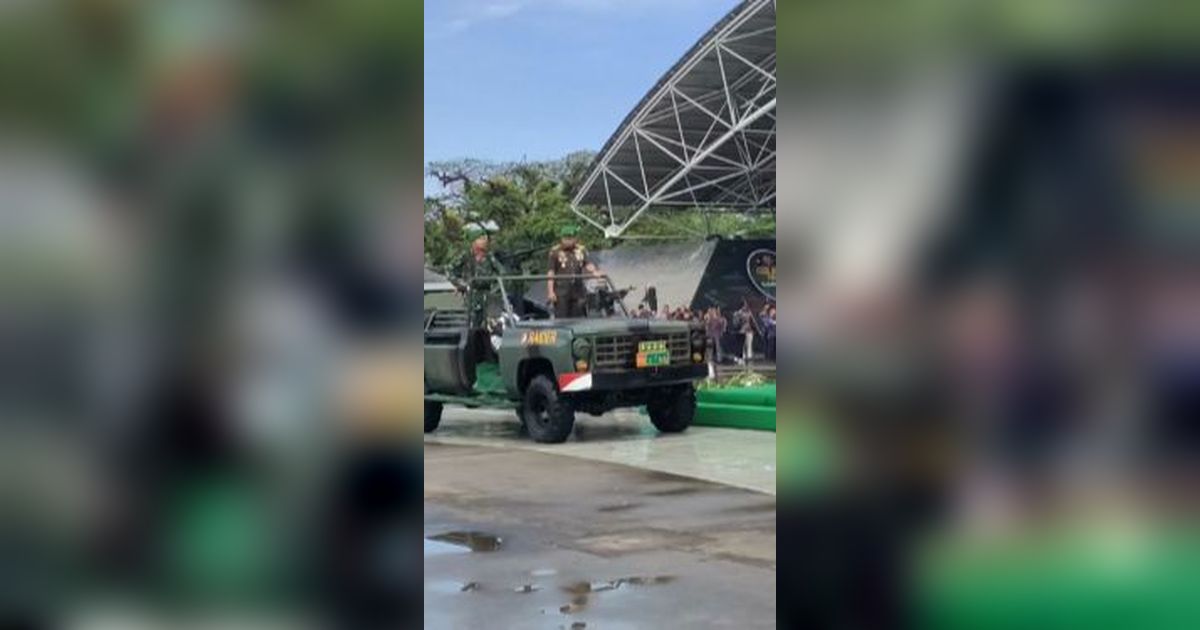 Momen Kasad Maruli Simanjuntak Naik Mobil Raider Dikawal Satu Prajurit TNI, Sopirnya Justru Bikin Salah Fokus