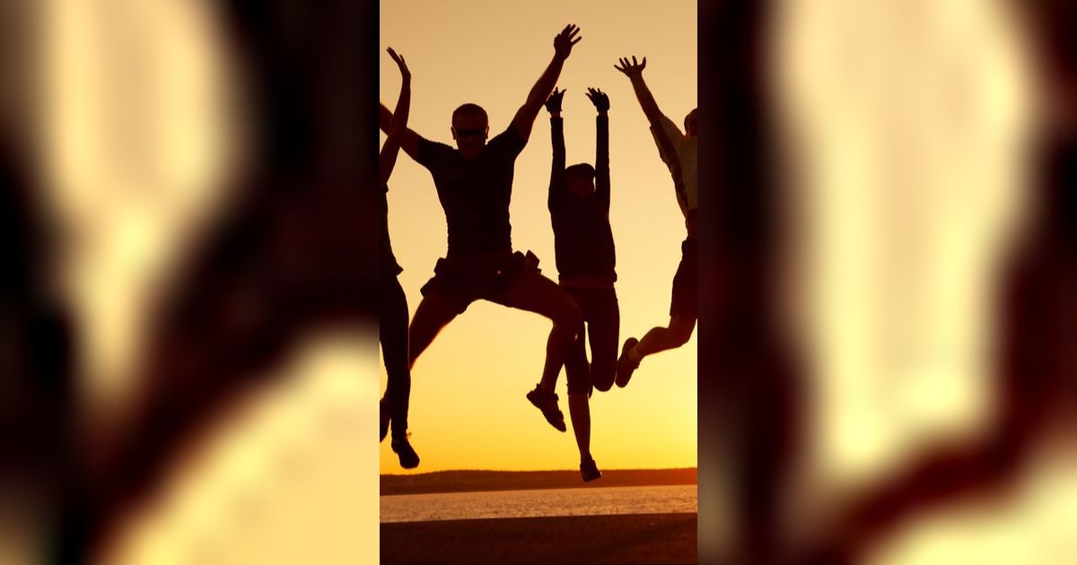 70 Pantun Lucu Buat Teman, Penuh Makna dan Mampu Bikin Hubungan Makin Akrab