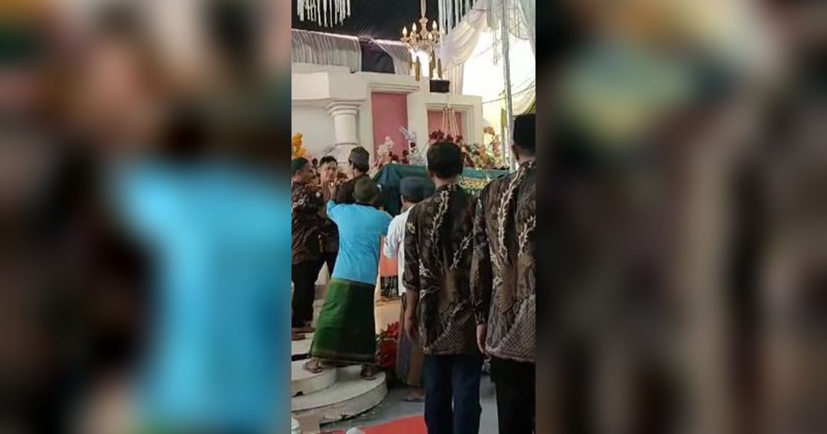 Viral Pengantar Jenazah Lewat Depan Pelaminan, Ternyata Hanya Ada Satu Jalan