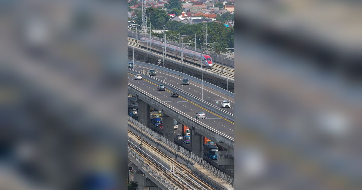 FOTO: Biaya Bengkak Kereta Cepat Jakarta-Bandung Akhirnya Tertutupi, Ini Sumber Dananya