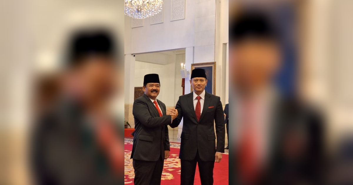 Jokowi Lantik Hadi Tjahjanto jadi Menko Polhukam Gantikan Mahfud MD