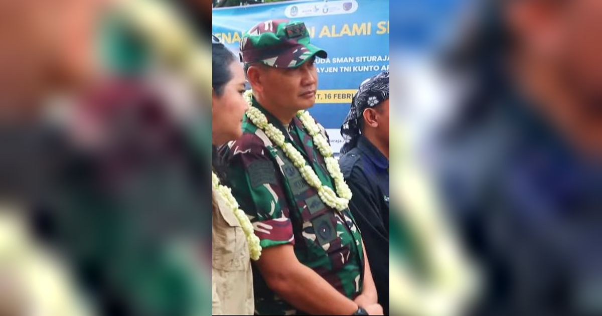 Laksanakan Tugas, Mayjen Kunto Arief Pakai Motor Bareng Istri ke Sumedang ketemu Gen Z