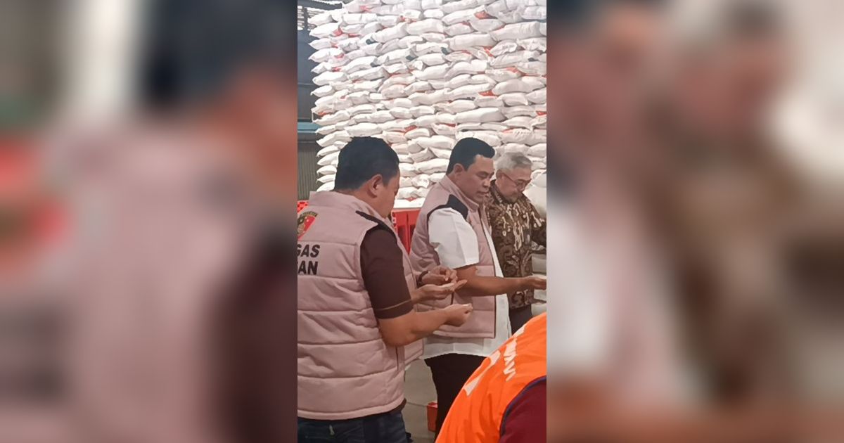 Sidak Gudang Beras Bulog di Jakut, Satgas Pangan Polri Pastikan Harga Turun Sebelum Puasa
