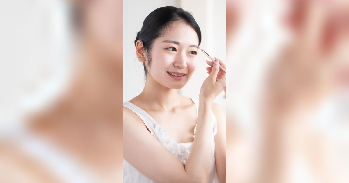 Cara Bikin Alis yang Full dan Tetap Natural, Cocok untuk Penyuka Makeup Simpel