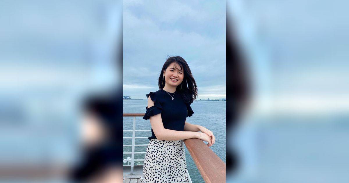 Potret Gracia Caroline yang Diisukan Jadi Kekasih Jerome Polin, Buket Bunganya Bikin Salfok, Netizen: Ahli Matematika Emang Beda
