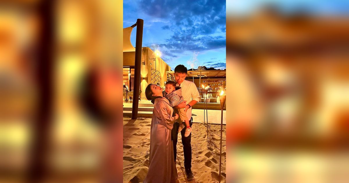 8 Potret Nikita Willy dan Keluarga Liburan Mewah ke Al Ula Setelah Umroh