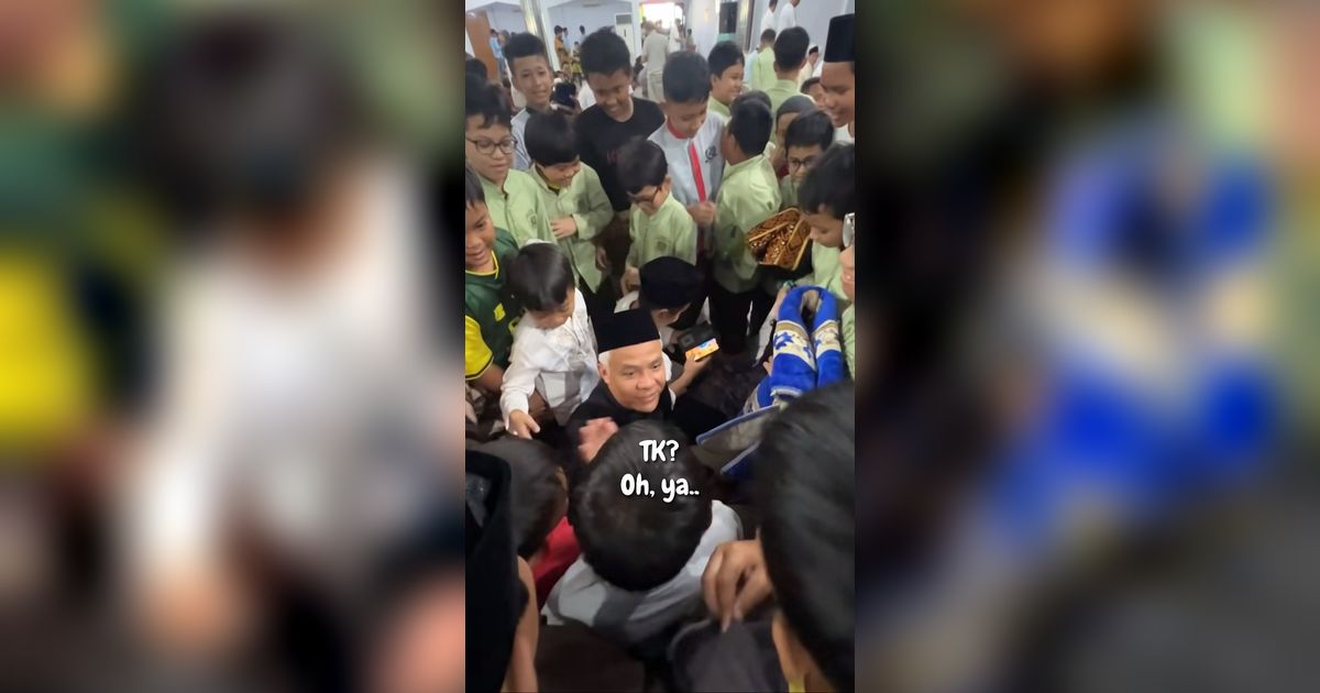 Momen Ganjar Dikejar Anak Sekolah di Tebet