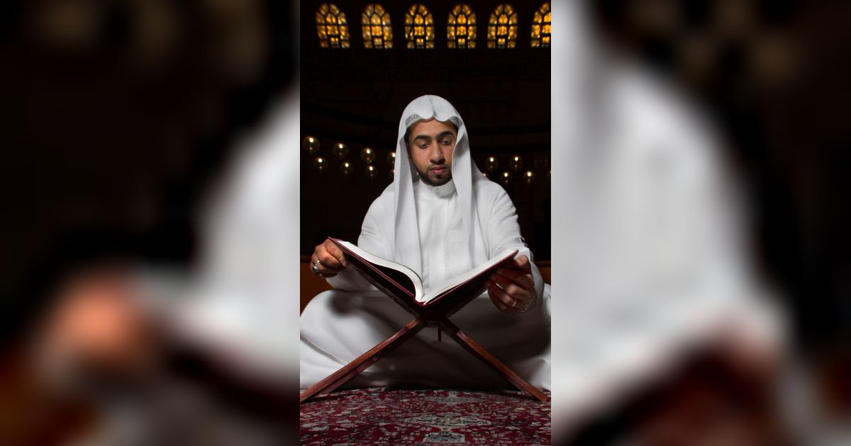Urutan Bacaan Tawasul Nabi dalam Bahasa Arab, Latin, Disertai Arti dan Keutamaan Mengamalkannya