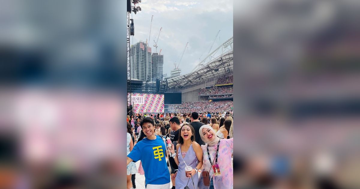 Heboh Banget! Intip Foto-foto Keseruan Acha Septriasa saat Nonton Konser Taylor Swift di Australia