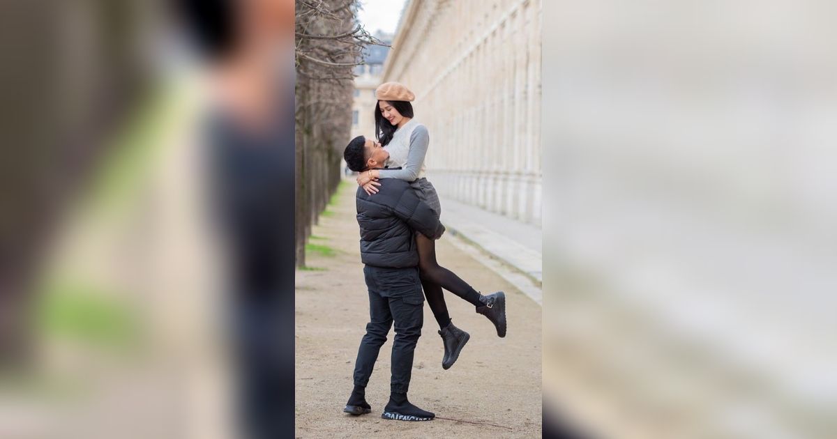 10 Potret Bucin Kaesang yang Dibongkar Erina Gudono