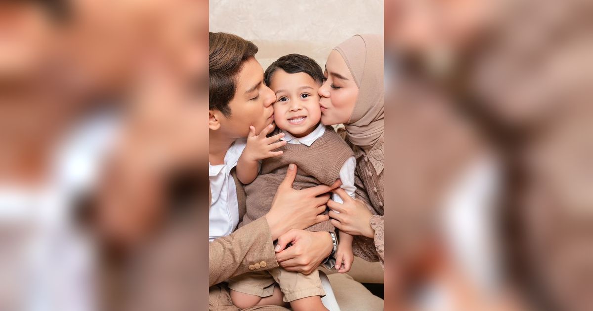 Intip Pemotretan Terbaru Keluarga Pasangan Lesti Kejora dan Rizky Billar, Ekspresi Lucu Baby L Bikin Salfok