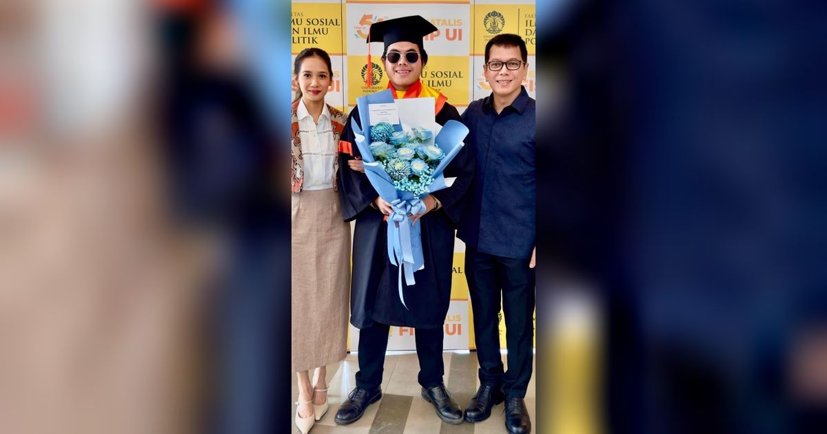 Potret Putra Ganteng Wishnutama Wisuda di Universitas Indonesia, Penampilan Gista Putri Jadi Sorotan