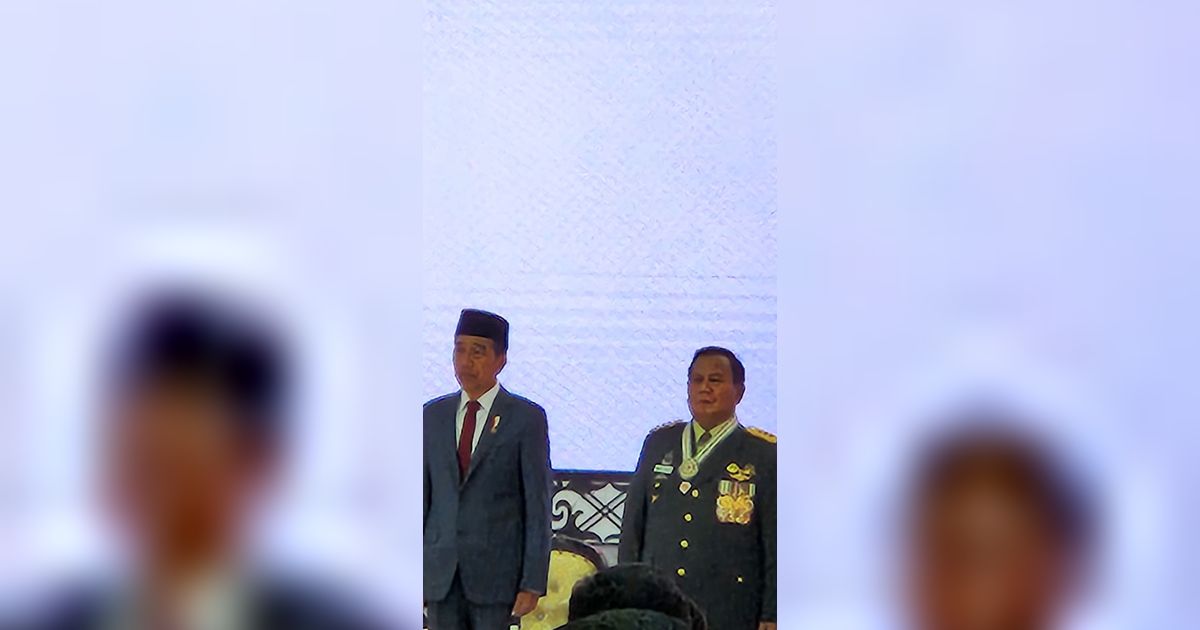 Jokowi Bantah Gelar Jenderal Kehormatan Prabowo Transaksi Politik