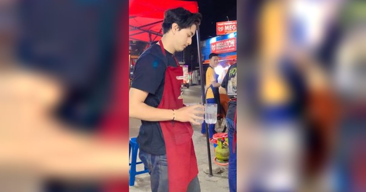 Curhat Istri Punya Suami Ganteng Jualan Cireng di Pinggir Jalan Jadi Sorotan 'Banyak yang Menghina Jualan di Kaki Lima'