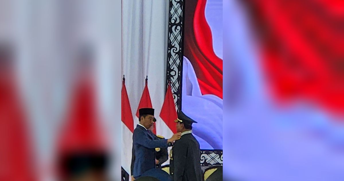 VIDEO: Lengkap! Alasan Jokowi Beri Pangkat Jenderal TNI Kehormatan kepada Prabowo