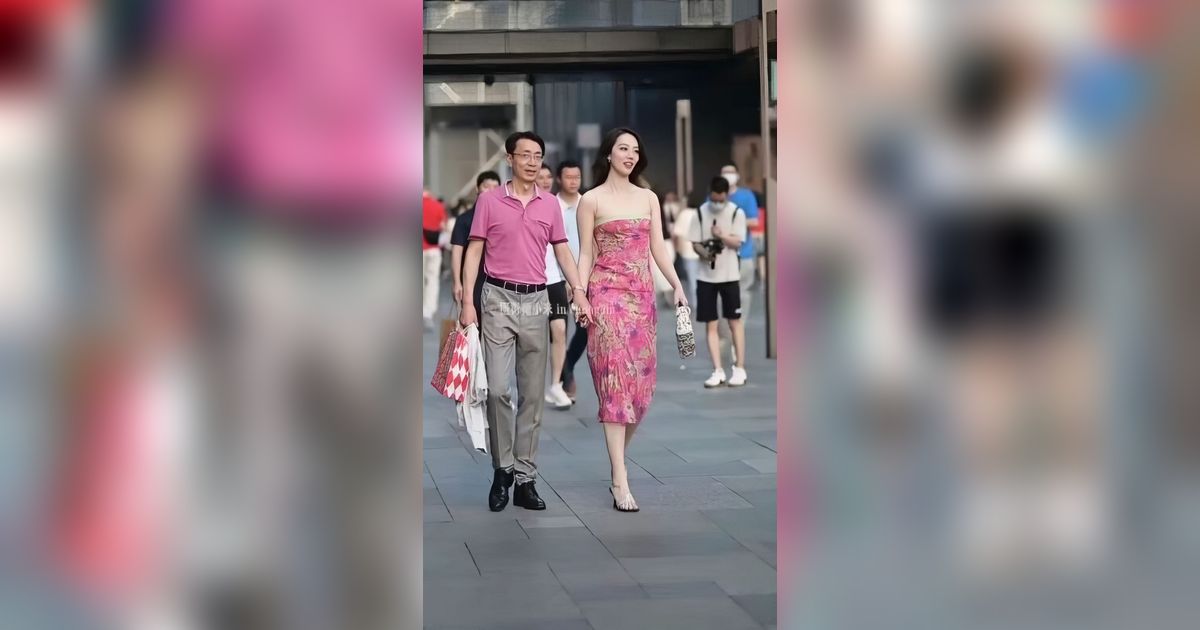 Nasib Karyawati Cantik Jadi Simpanan Bos yang Kepergok Jalan Mesra, Akun Media Sosialnya Diblokir Gegara Masalah Ini