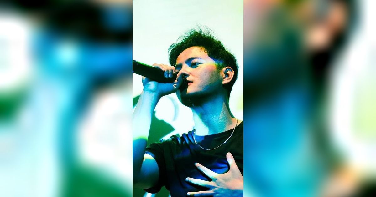 Manggung di Anjungan Sarina, Stevan Pasaribu Disawer Uang dan Cincin Berlian