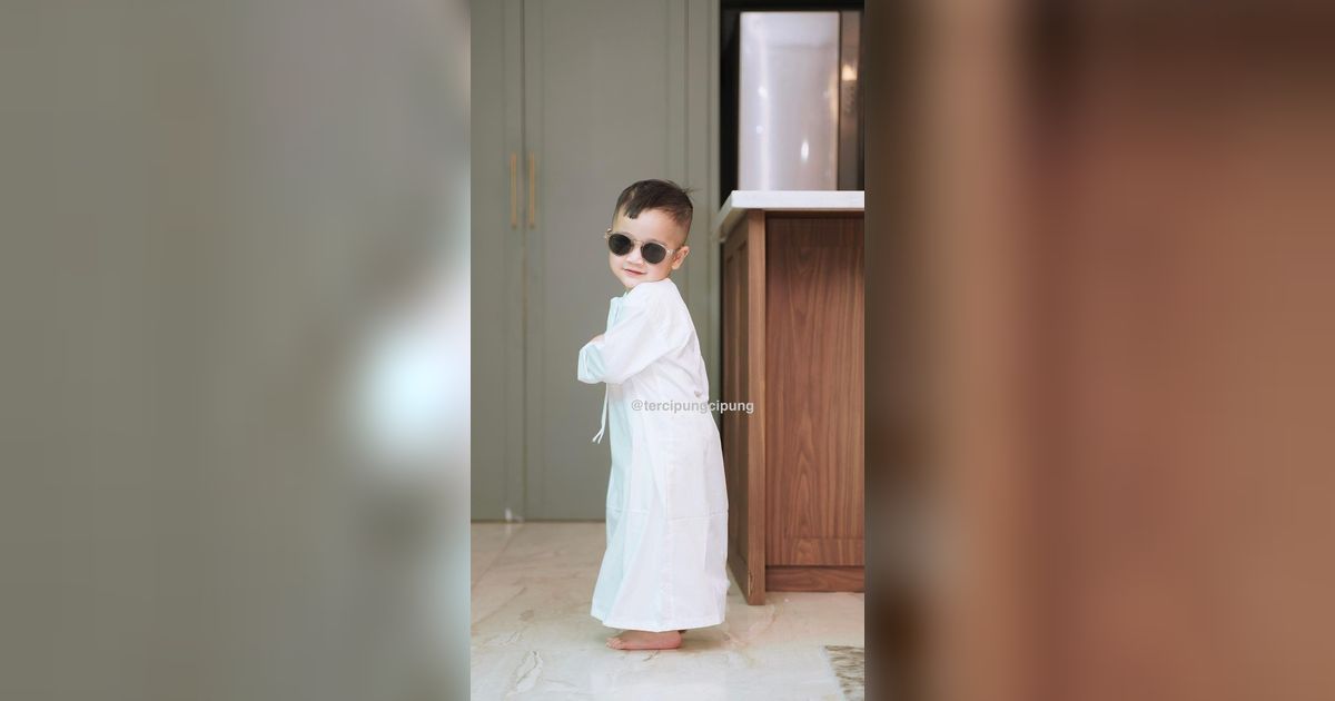 Gemas! Intip Potret Terbaru Rayyanza Anak Raffi Ahmad dan Nagita, Penampilannya Disebut Bak Anak Sultan Arab