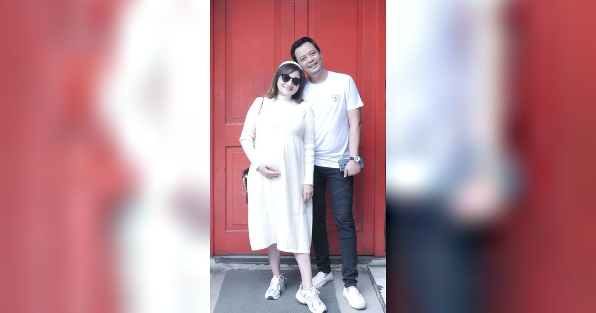 Kiki Amalia Melahirkan di Usia 42 Tahun, Wajah Sang Buah Hati Bikin Penasaran