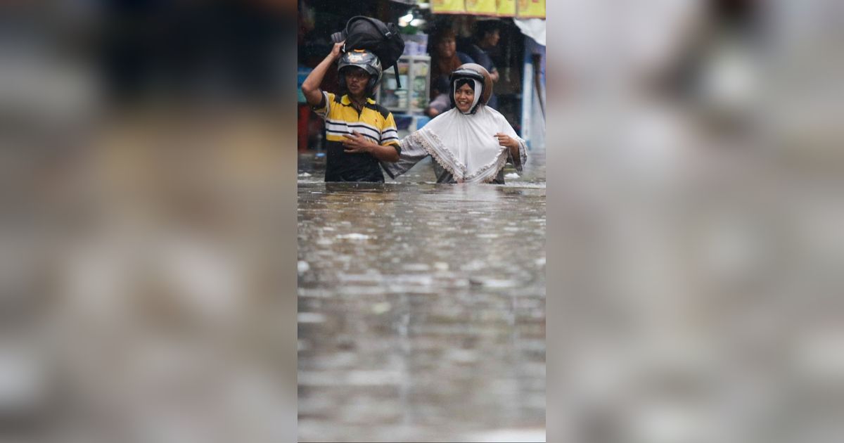 Hujan Mengguyur Sejak Subuh, Ini Daftar Titik Genangan di Jakarta Hingga Pukul 10