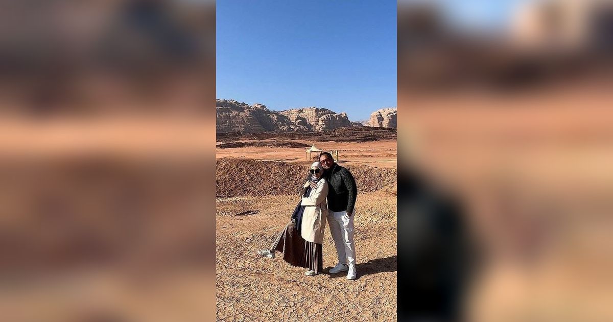 Semakin Berumur Makin Romantis, Potret Meisya Siregar dan Bebi Romeo 'Honeymoon' di Jordania