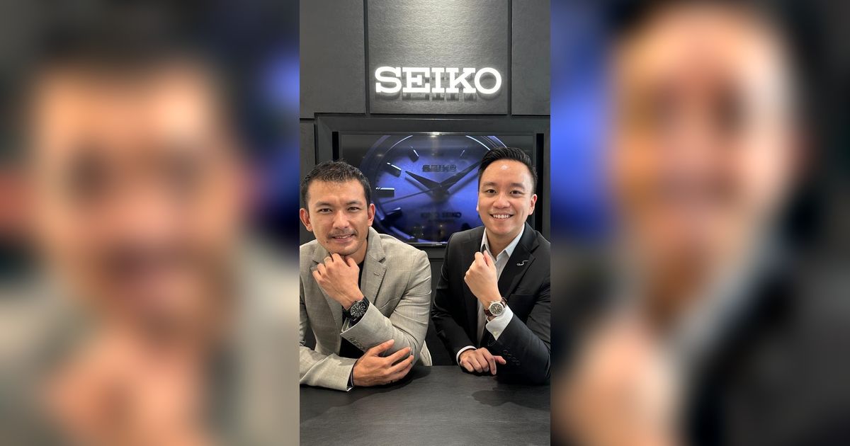Jam Tangan Jadi Aksesori Wajib Rio Dewanto dalam Kesehariannya