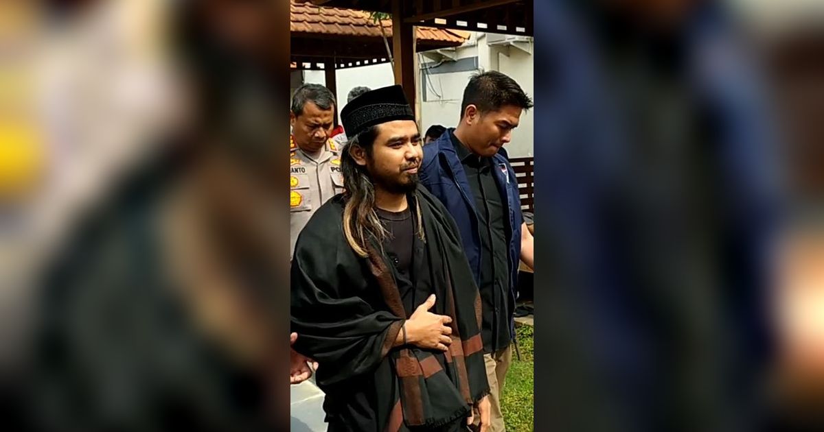 Polisi Amankan Gus Samsudin Terkait Konten Suami Istri Boleh Tukar Pasangan!