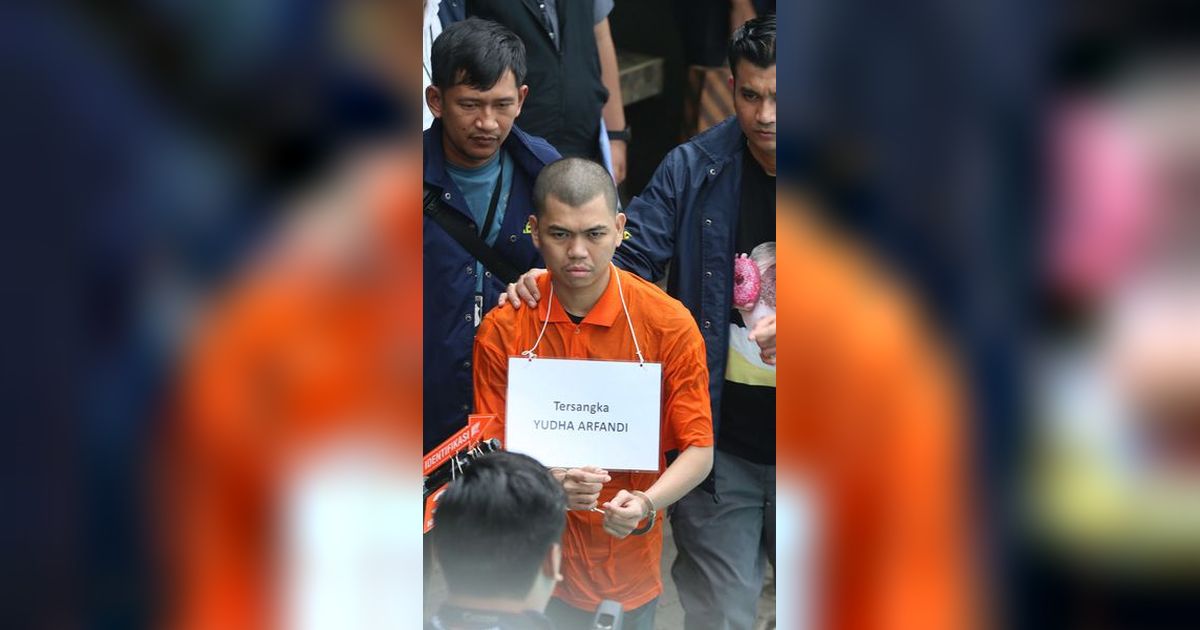 Ikut Saksikan Rekonstruksi Kematian Dante, Angger Dimas Emosi Melihat Yudha Arfandi Tendang Sang Putra