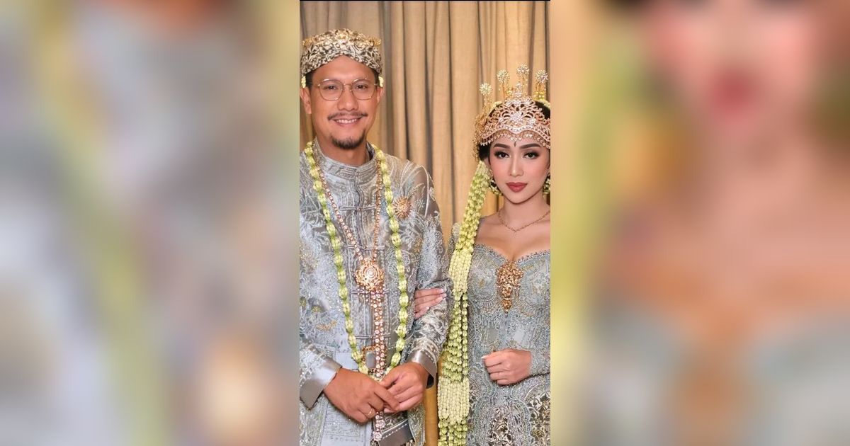 Potret Resepsi Pernikahan Angga Maliq & D'Essentials dan Dewi Andarini, Kondangan Rasa Konser
