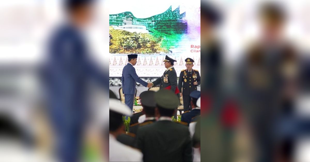 Ramai Kritik Prabowo Terima Penghargaan Jenderal Bintang 4, Ada Pelanggaran Aturan?